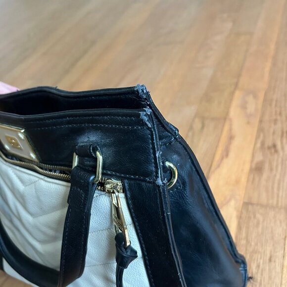 Steve Madden Black White Textured Quilted Shoulder Bag Purse - Picture 3 of 7